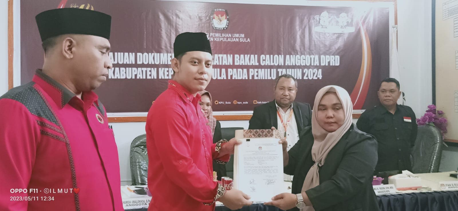 pdip-kepulauan-sula-resmi-daftarkan-bacaleg-ke-kpu